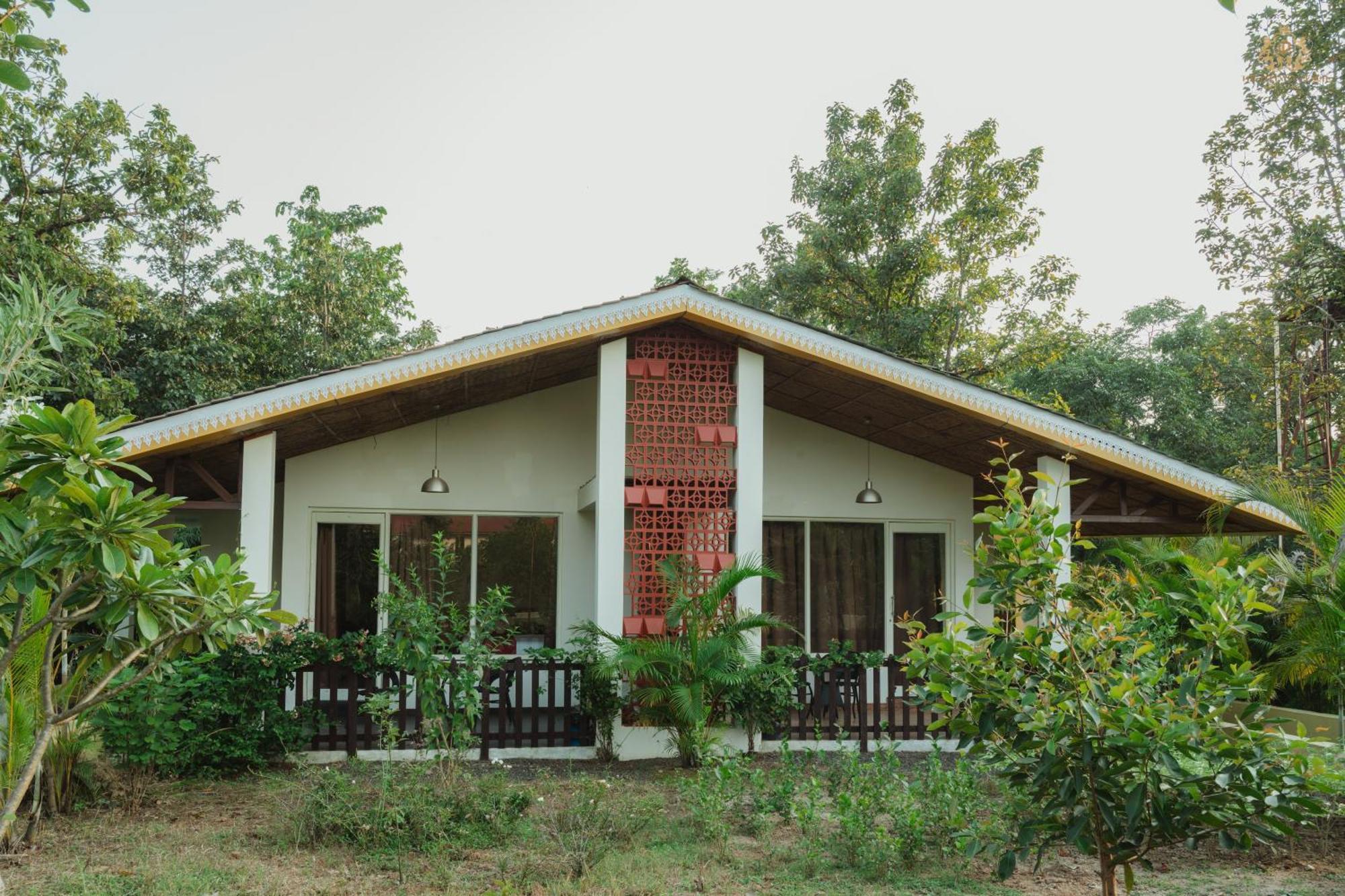 The Infinity Pench Resort Khawāsa 外观 照片